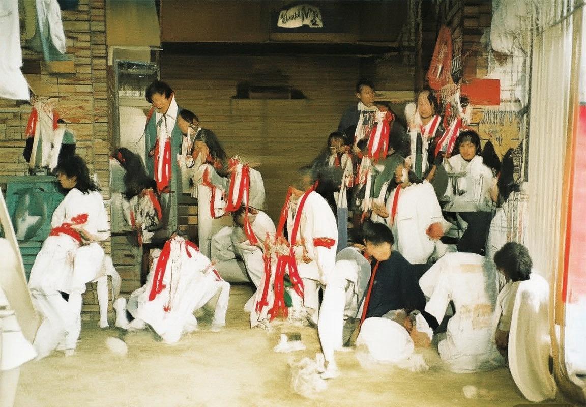 巴萨与埃因霍温巅峰对决：战术解析与球星对决回顾